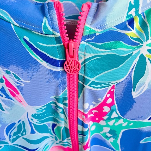 Lilly Pulitzer UPF 50 Sunny Rash Guard Bennett Blue Celestial Seas - Picture 3 of 7